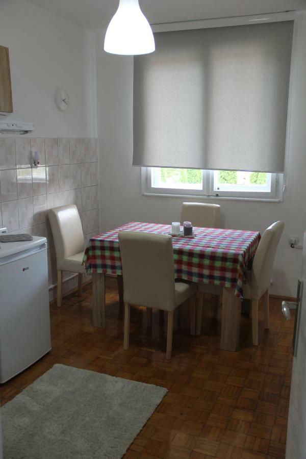 Apartman Kej Pirot Exterior photo